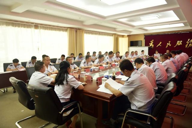 會(huì)議現(xiàn)場(chǎng)。國(guó)家稅務(wù)總局海西州稅務(wù)局供圖