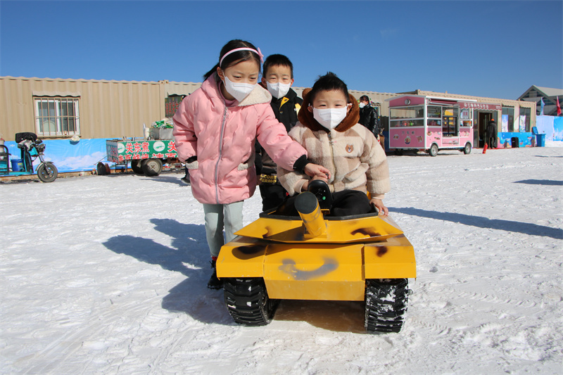 全民暢玩冰雪。馬俊杰攝