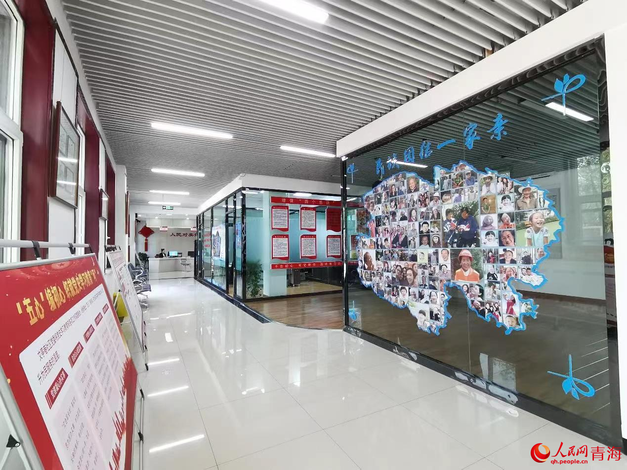 西寧市城西區(qū)文亭巷社區(qū)綜合服務(wù)中心。人民網(wǎng) 楊啟紅攝