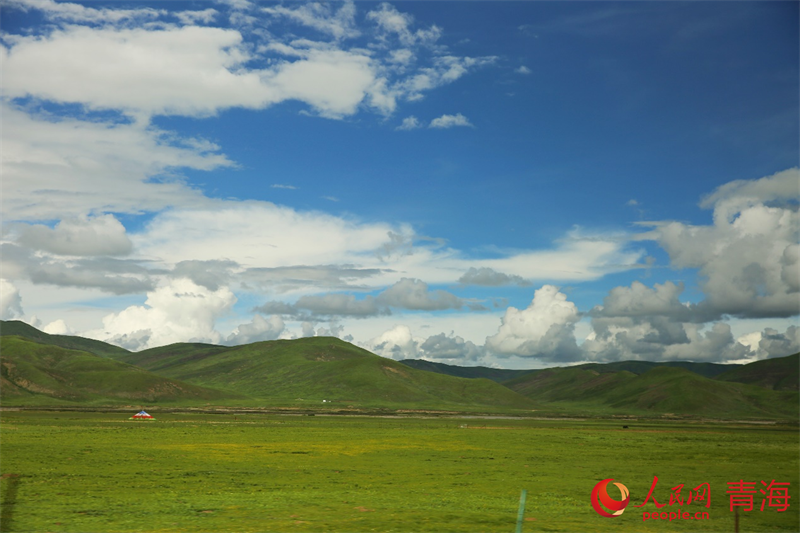 果洛風(fēng)景。人民網(wǎng) 馬可欣攝