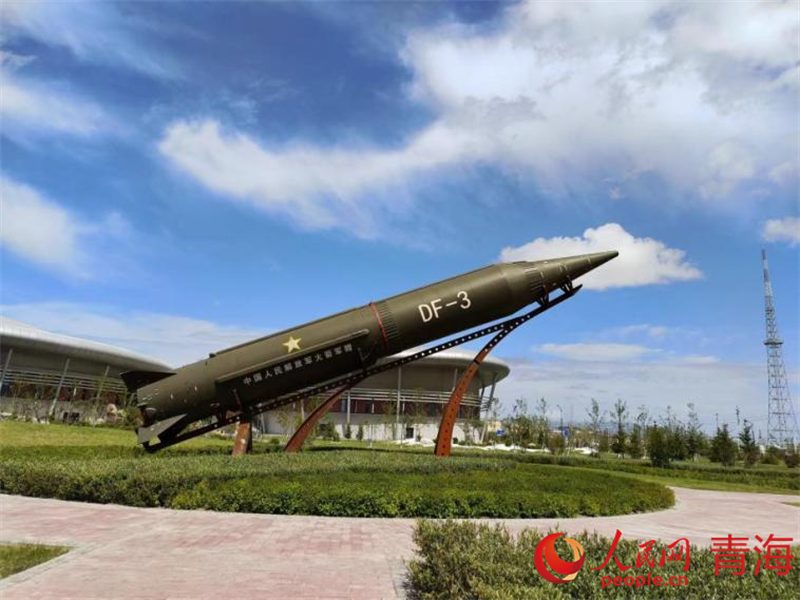 東風(fēng)三號(hào)（DF-3）導(dǎo)彈實(shí)體。人民網(wǎng)記者 張莉萍攝