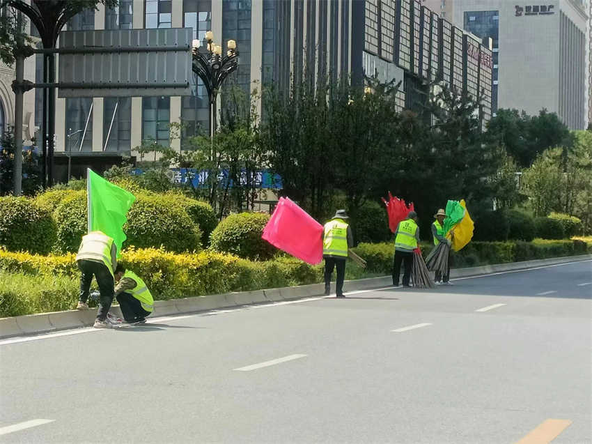 提前布置環(huán)湖賽。城西區(qū)城管局供圖