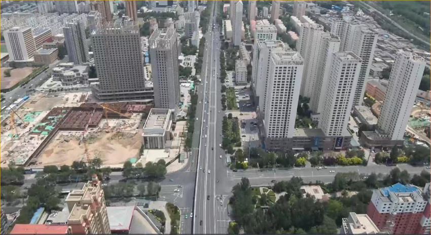 航拍西寧市城西區(qū)街景。城西區(qū)城管局供圖