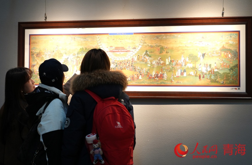 熱貢藝術(shù)作品展。人民網(wǎng)記者 甘海瓊攝