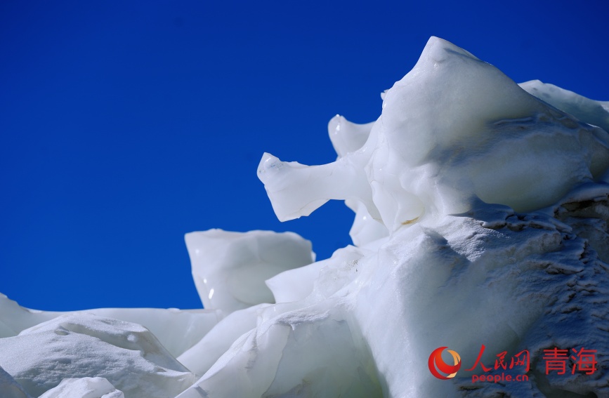 長(zhǎng)江源冰川。人民網(wǎng)記者 甘海瓊攝
